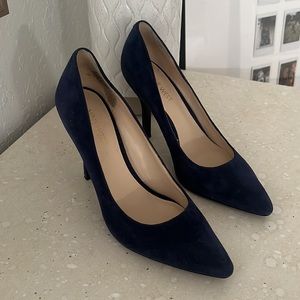 7M Nine West Navy Felt Pumps Heels